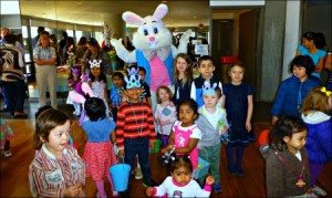 1611 Laura Cossa Easter Bunny And Friends